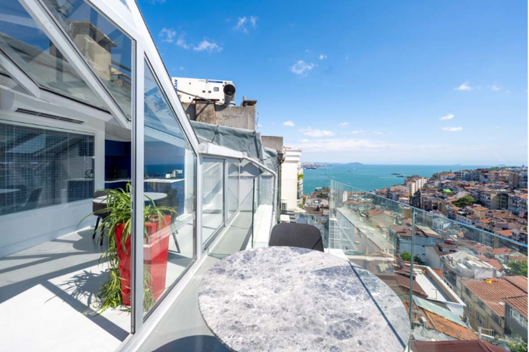 JUNO RESIDENCES 25/40