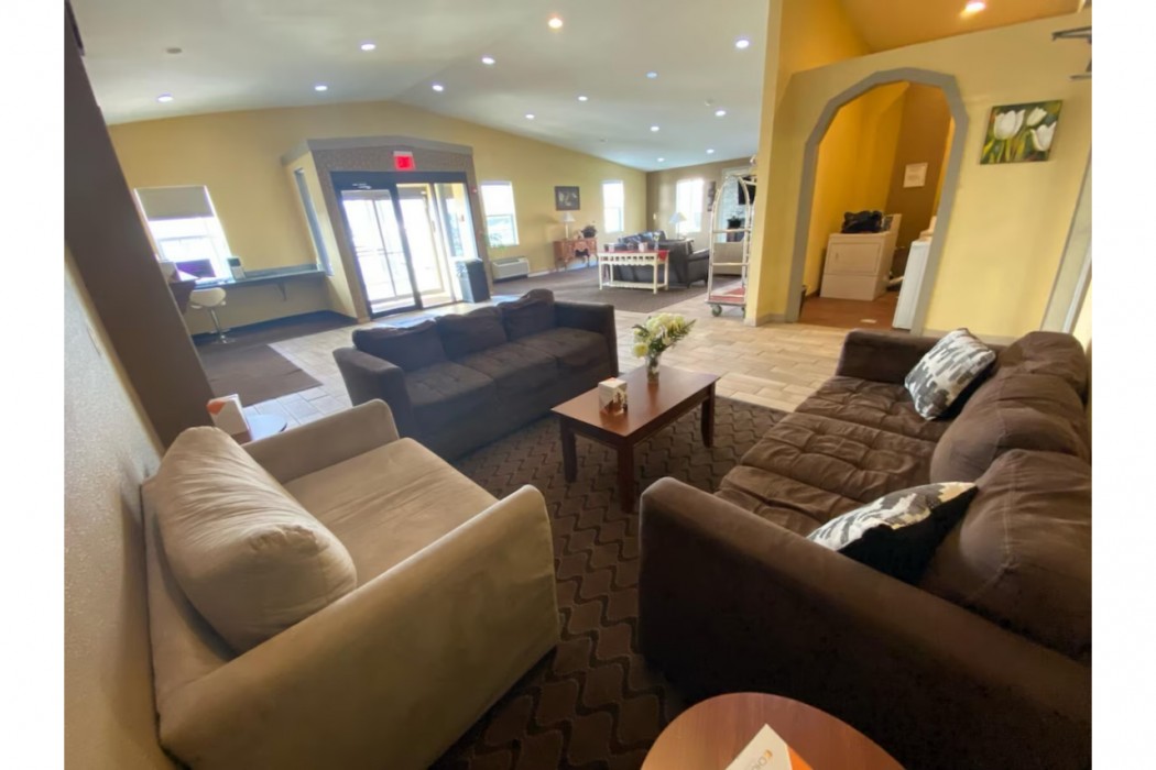 Super 8 by Wyndham Fort Wayne 5/58