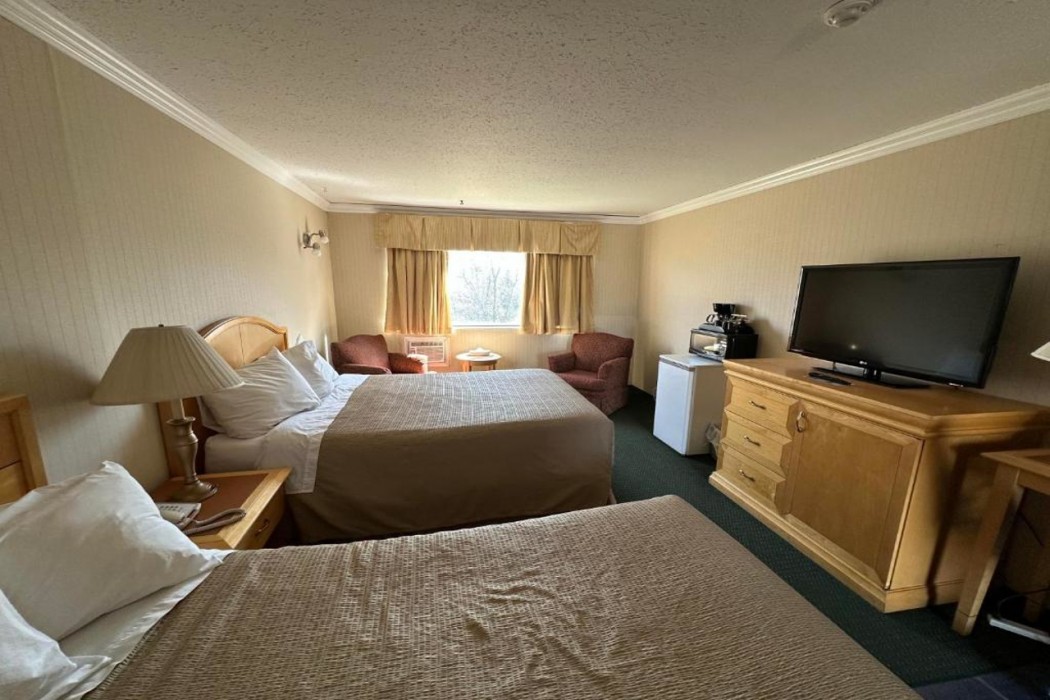 Travelodge by Wyndham Chetwynd 10/42
