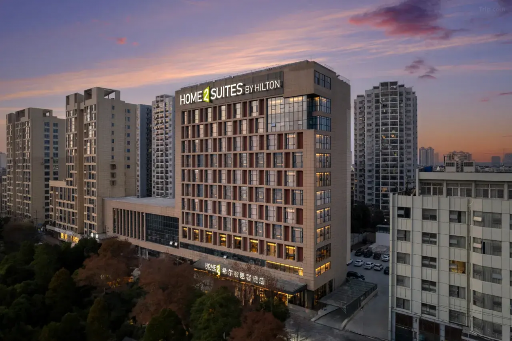 Home2 suites by Xiangyang Xiangzhou in XIANGYANG