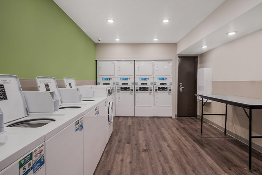WoodSpring Suites Bellflower - Los Angeles 12/14