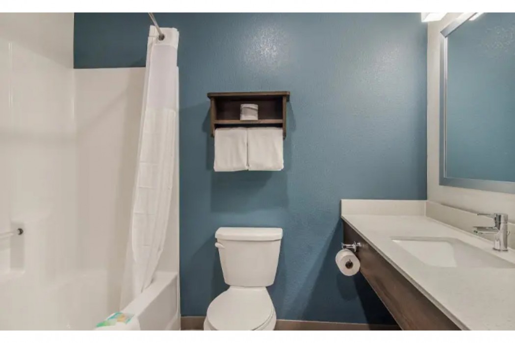 WoodSpring Suites Libertyville - Chicago 17/60