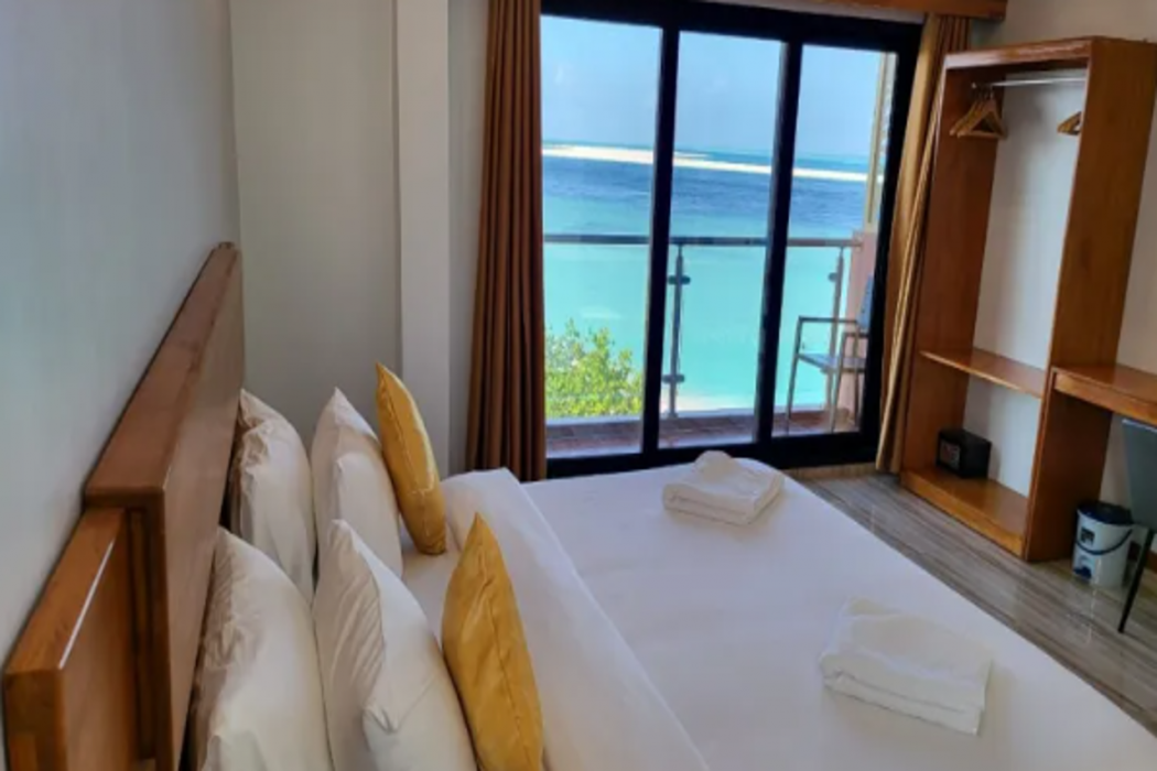 AIMI Beach Hotel 25/64