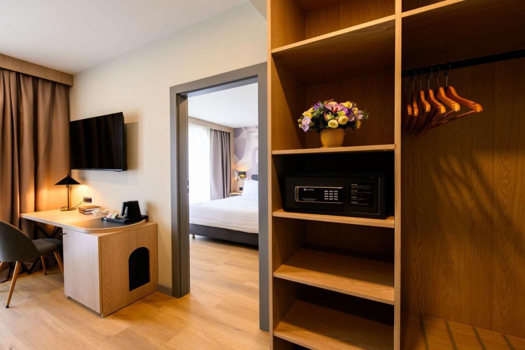 Mercure Alba Iulia 12/30
