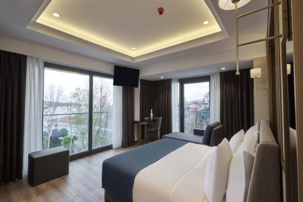 Ciragan Hotel Bosphorus Istanbul 14/68