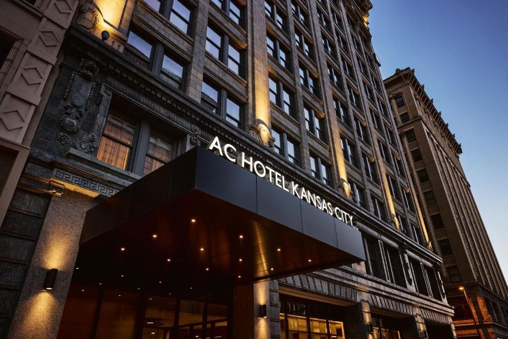AC Hotel by Marriott Kansas City Downtown 1/17