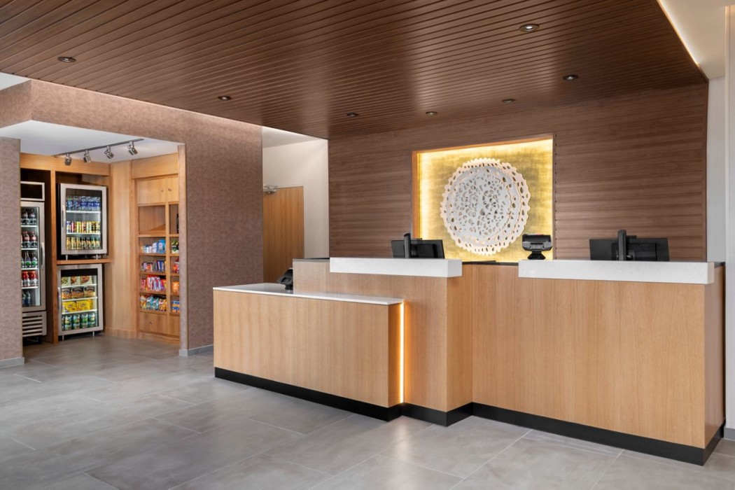Fairfield by Marriott Inn & Suites Kansas City at The Legends 3/38