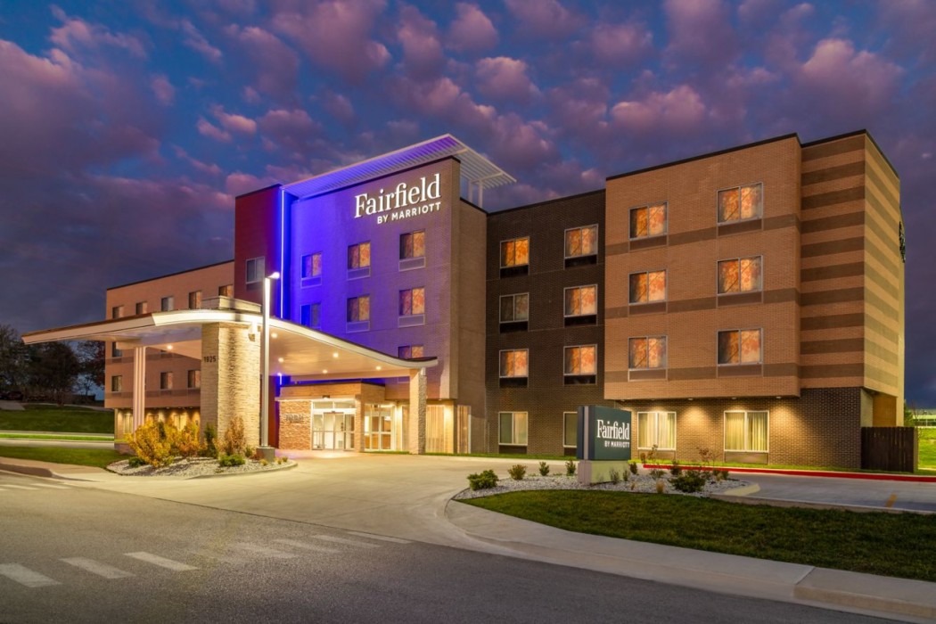Fairfield by Marriott Inn & Suites Kansas City at The Legends 1/38