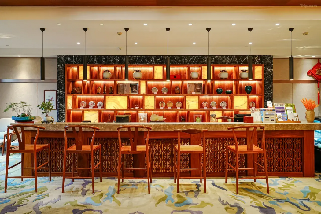 Huzhou Redwood Room Hotel (Taihu Moon Plaza) 21/35