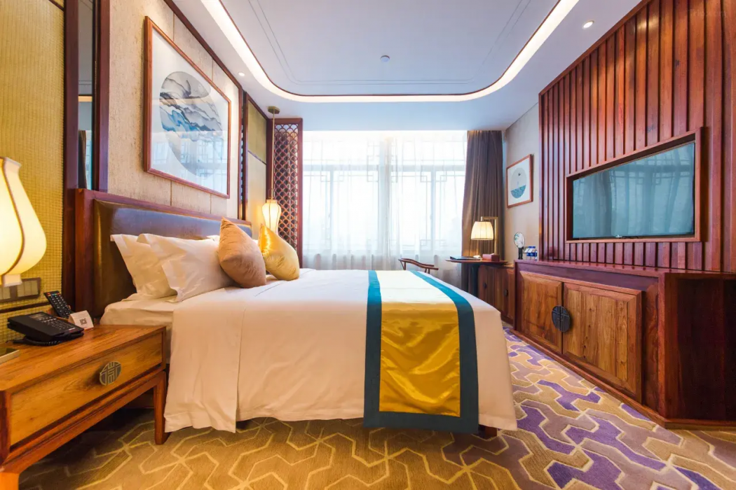 Huzhou Redwood Room Hotel (Taihu Moon Plaza) 16/35