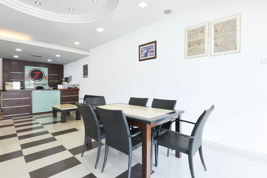 Hotel O KB Near Siti Khadijah Market Formerly KB 7 Days 12/58