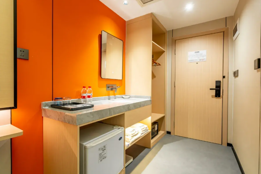 Waifiden Hotel (Xiaobei Subway Station Donghai Building) 8/13