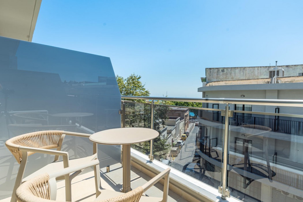 Philia Center Suites 24/73