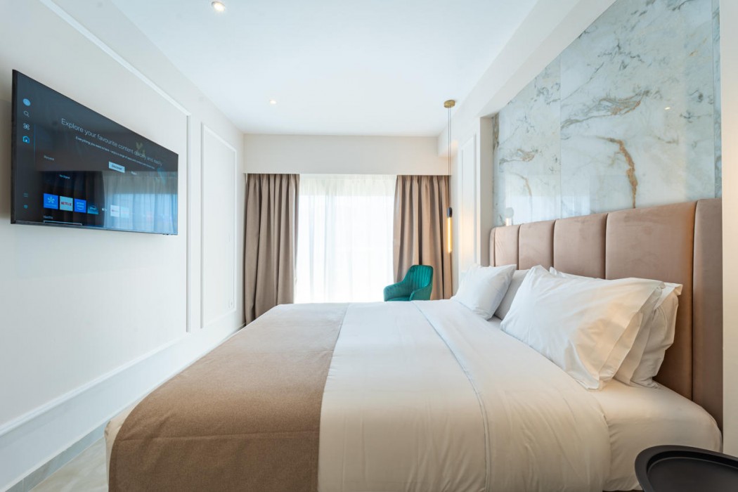 Philia Center Suites 23/73