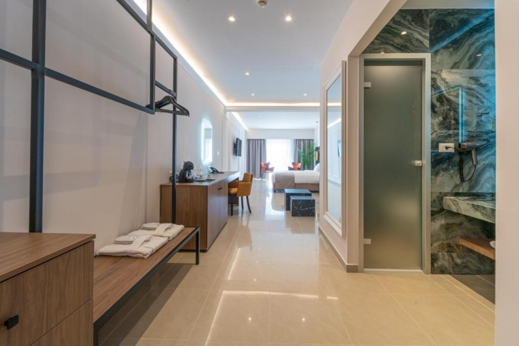 Philia Center Suites 26/73