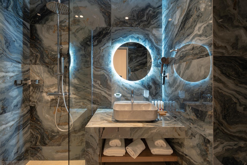 Philia Center Suites 19/73