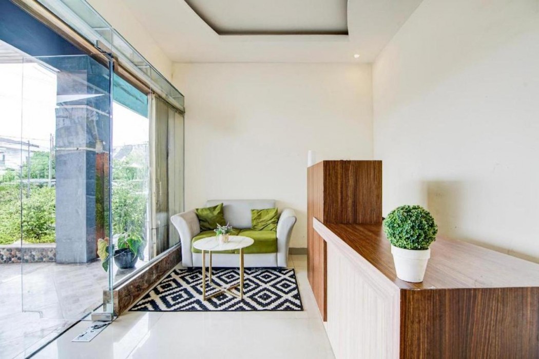 Capital O Pusat Kota Pekanbaru Near Mall Living World Formerly Radja Homestay 6/29