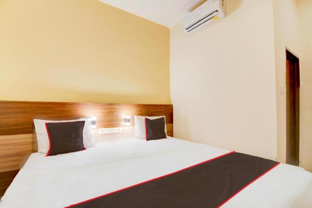 Capital O Pusat Kota Pekanbaru Near Mall Living World Formerly Radja Homestay 18/29