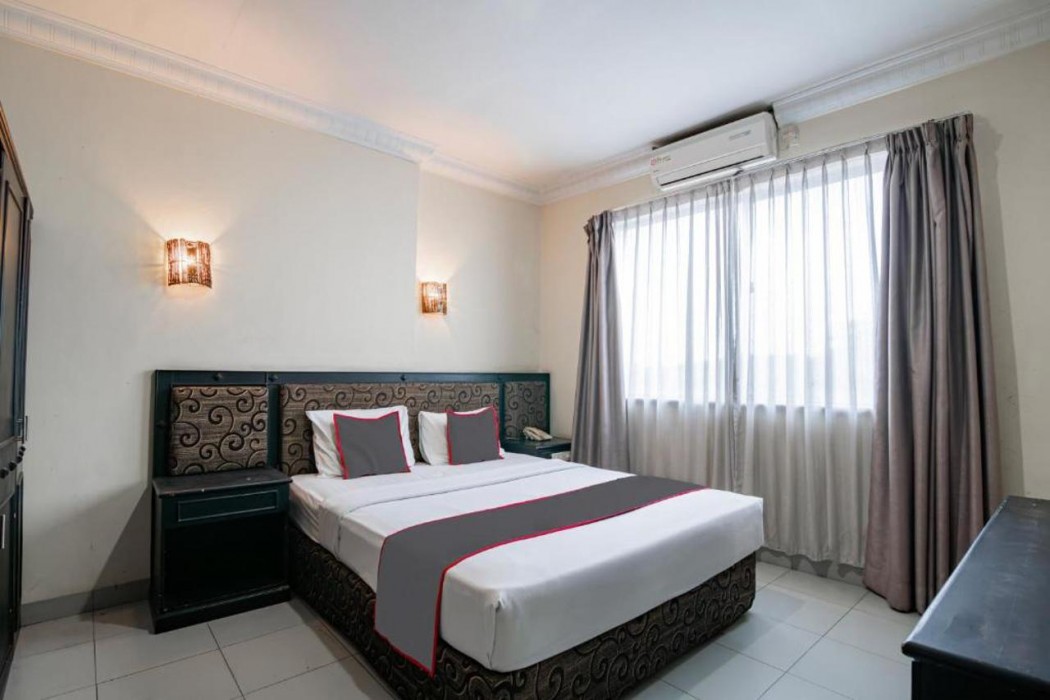 Collection O Senapelan Near Rsud Petala Bumi Formerly De Town Hotel 15/54