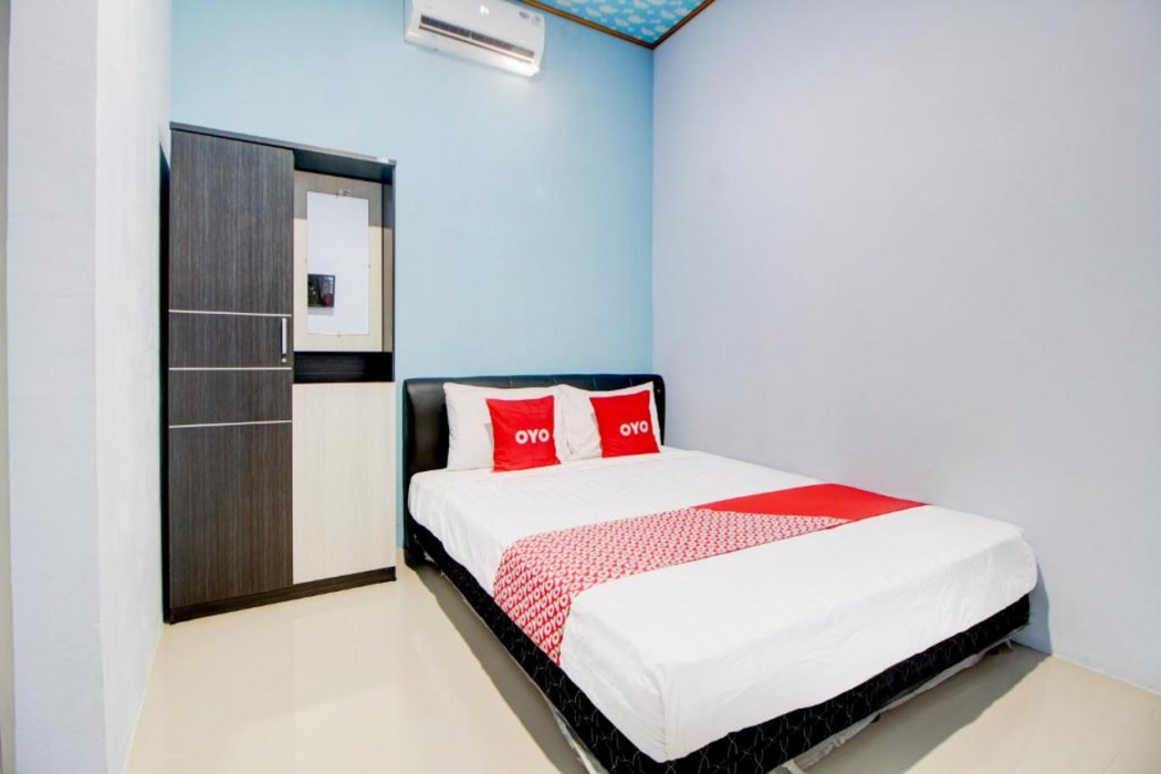 Hotel O Alun-Alun Purwokerto Near Gor Satria Purwokerto Formerly Guest House Blessing 11/32