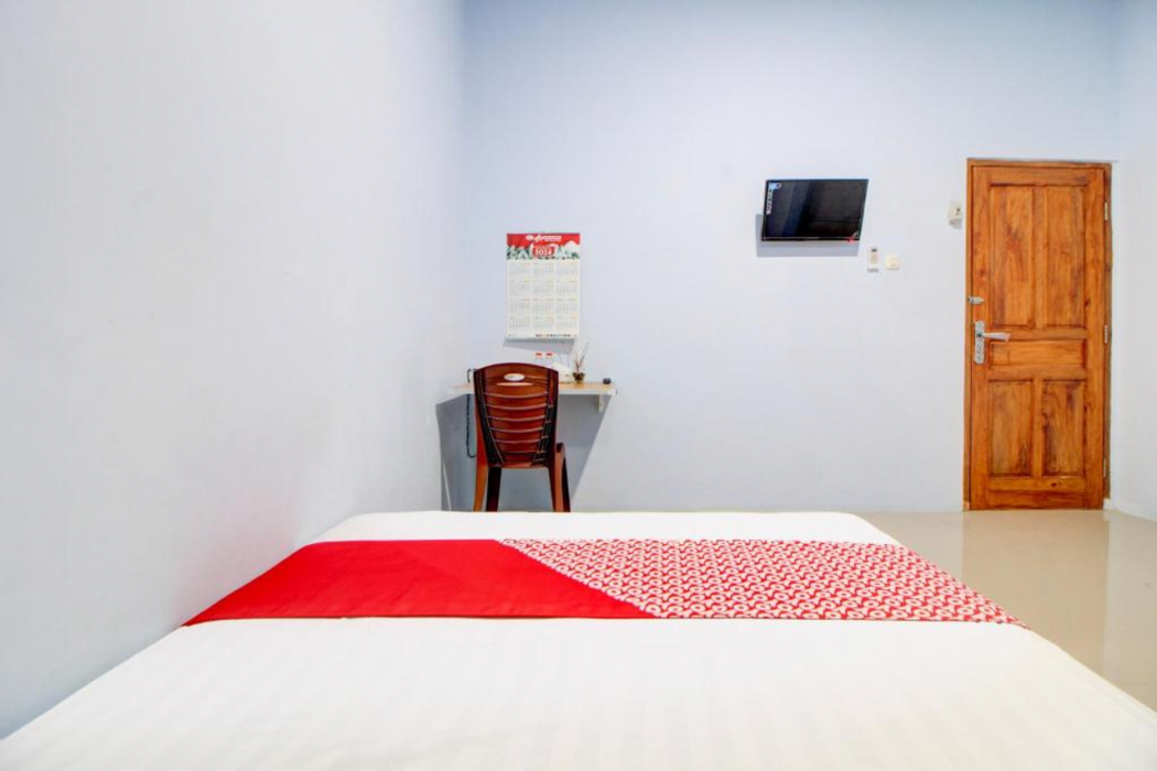 Hotel O Alun-Alun Purwokerto Near Gor Satria Purwokerto Formerly Guest House Blessing 9/32