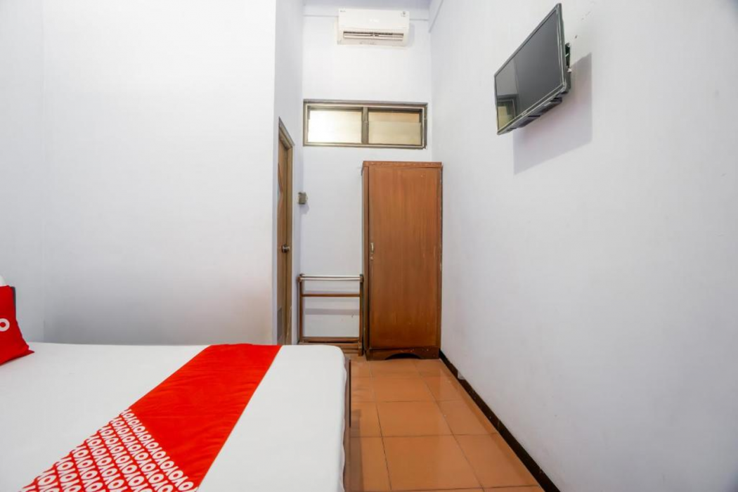 Hotel O Central Madiun Near Stasiun Kota Madiun 11/36