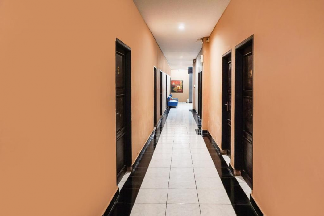 Hotel O Makassar near Mall Panakukkang formerly Sayang Home Stay 22/29