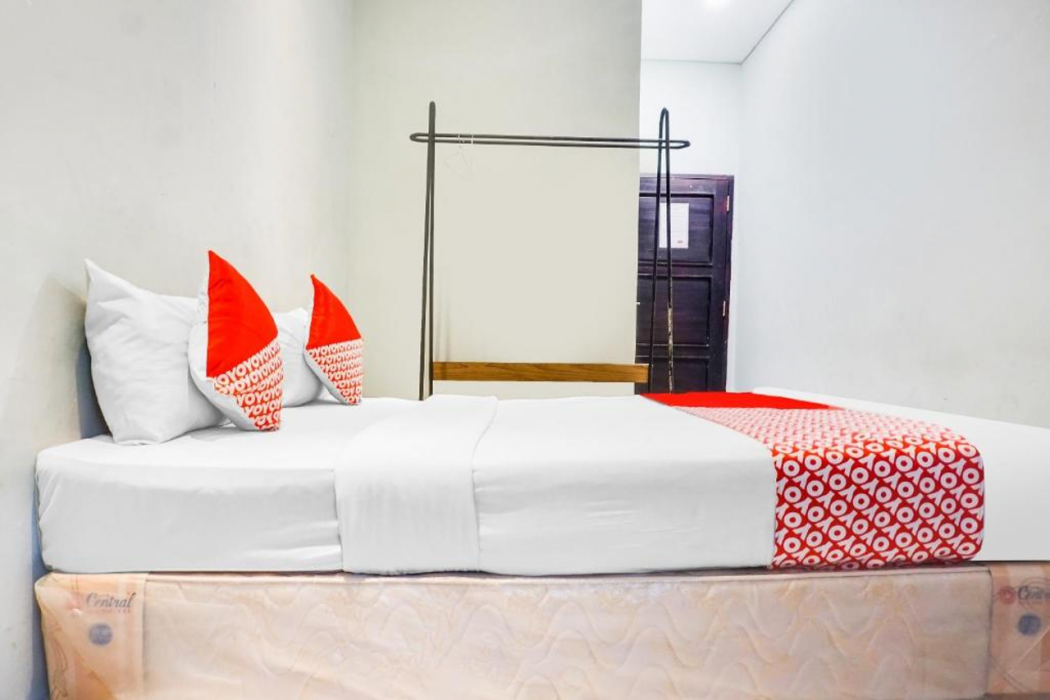Hotel O Makassar near Mall Panakukkang formerly Sayang Home Stay 13/29