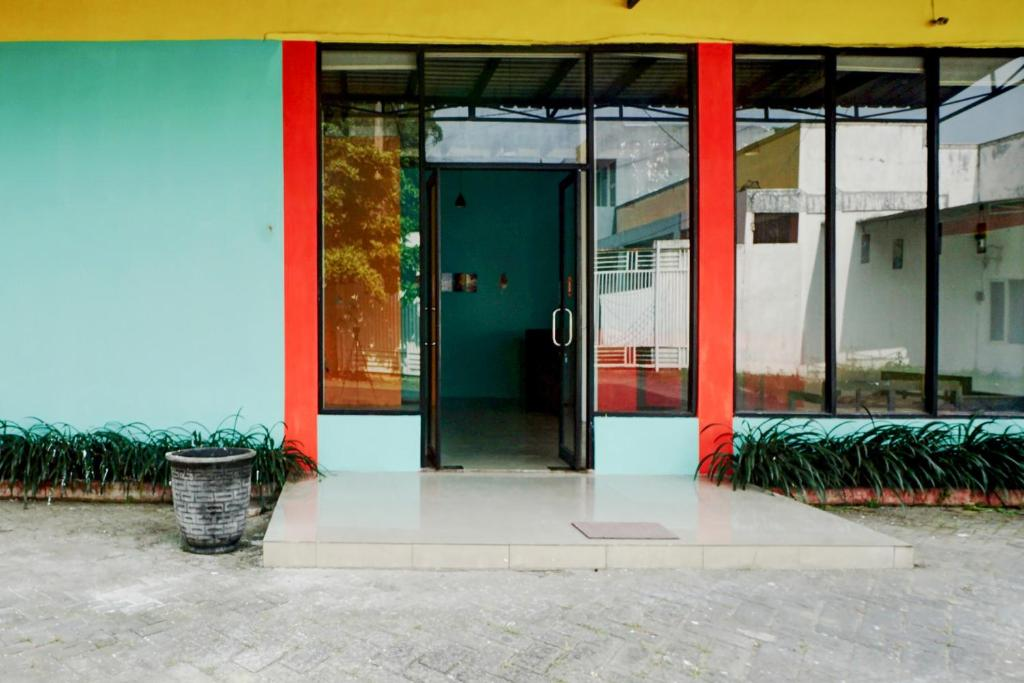 Hotel O Mojoanyar Near Terminal Bis Mojokerto photo3