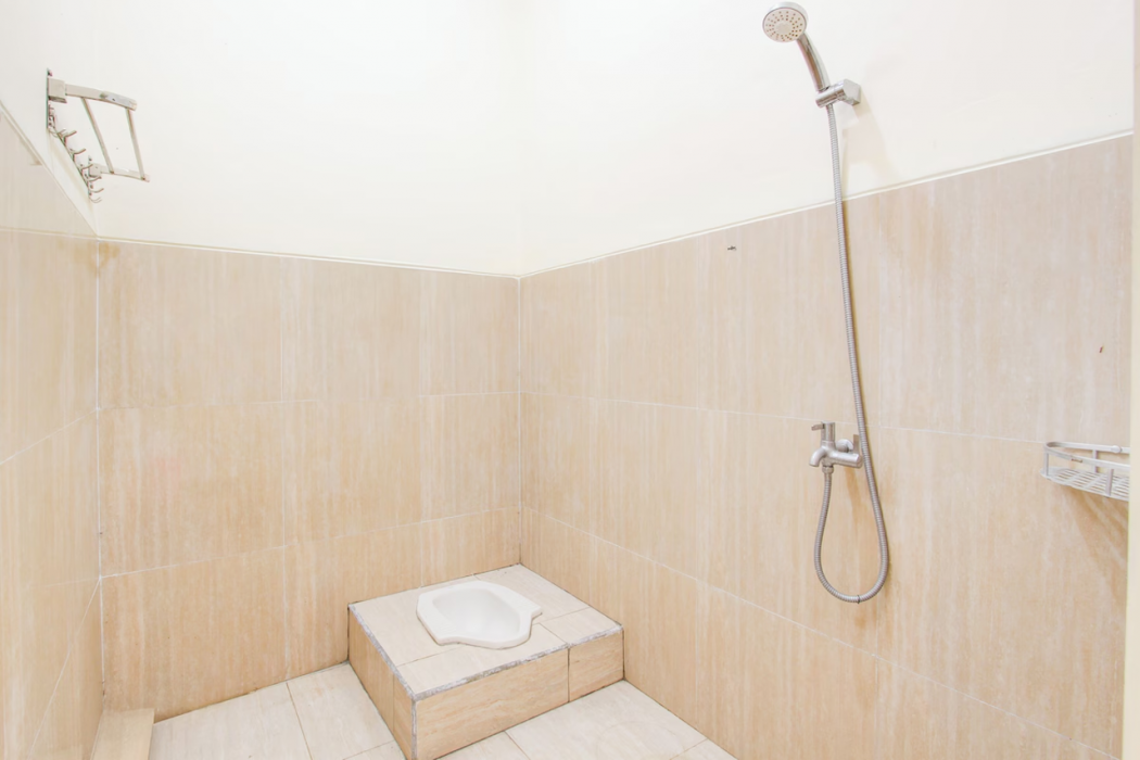 Hotel O Purwokerto Near Alun Alun Purwokerto Formerly Guest House Rania 25/29
