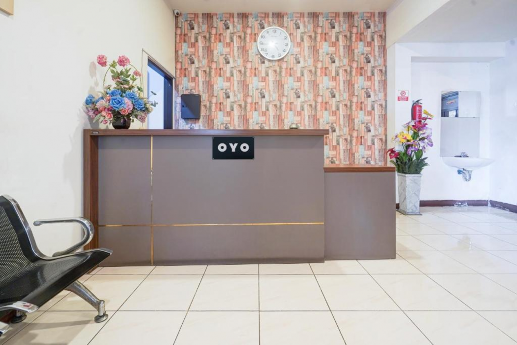 Hotel O Rappocini Near Rsia Paramount 7/45