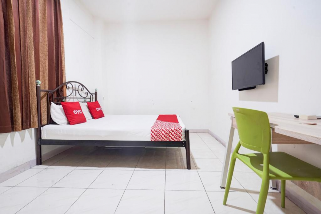 Hotel O Rappocini Near Rsia Paramount 17/45