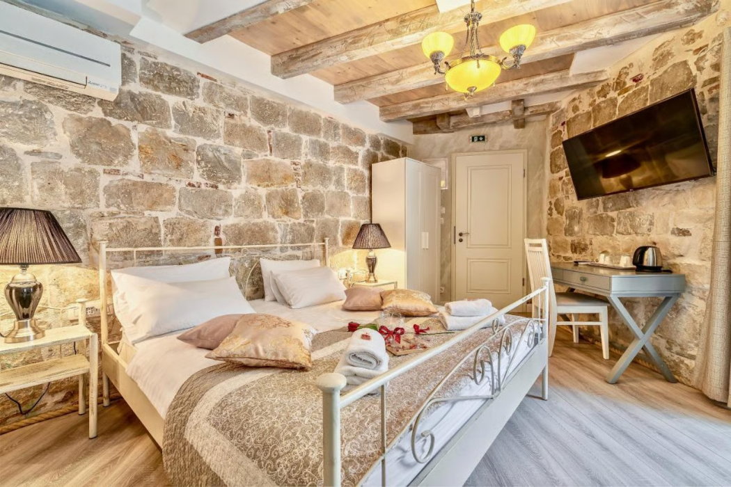 Historic Plaza Varos Split - Adults Only 10/57