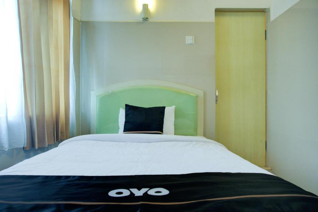 Townhouse Oak Palembang Near Jembatan Ampera Formerly Azzura Hotel 8/32