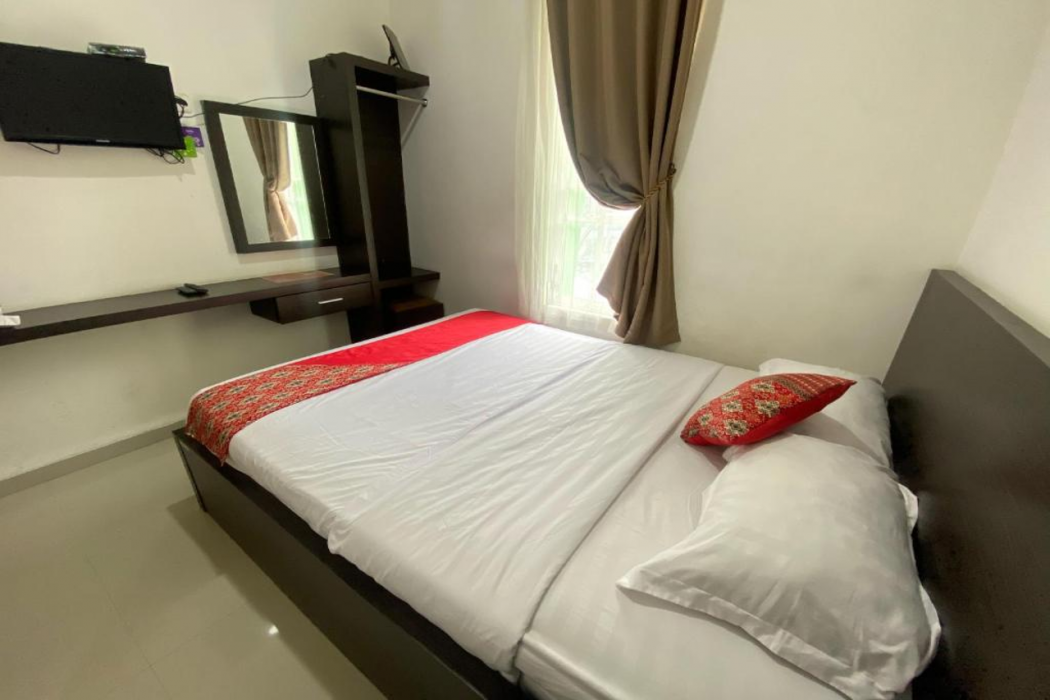 Hotel O Universitas Brawijaya Near Mall Dinoyo 8/15