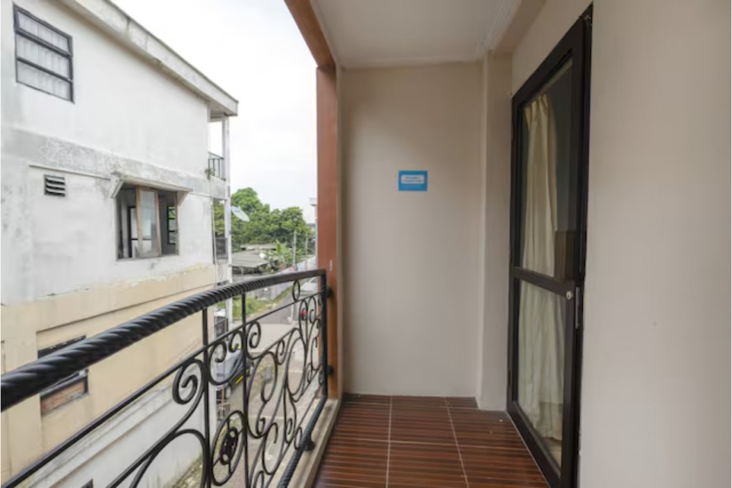 Hotel O Cibubur Near Cibubur Junction Formerly Comfort Residence 36/50