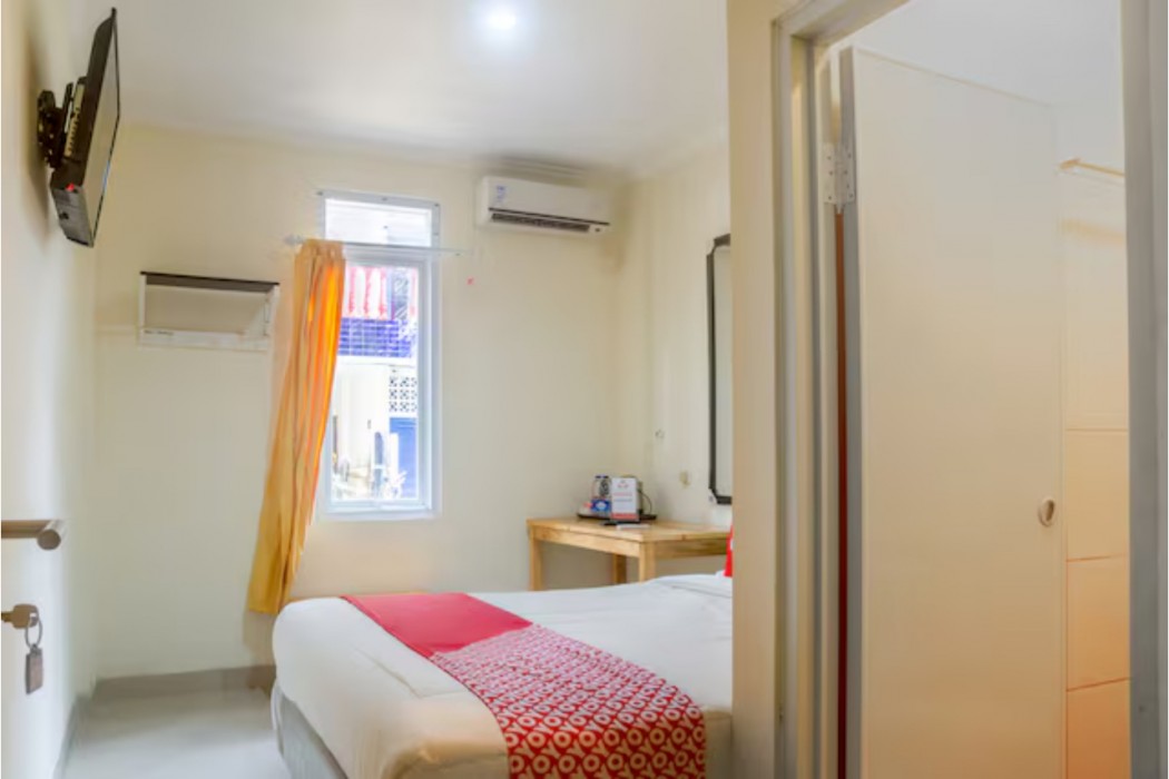 Hotel O Jakarta near One Belpark Mall formerly Wisma Minongga 7/23