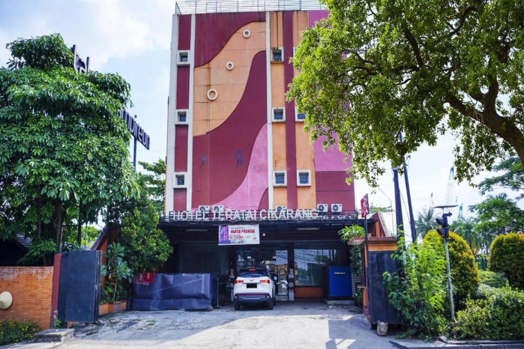 Collection O Cikarang Near Water Boom Lippo Cikarang Formerly Hotel Teratai in CIKARANG