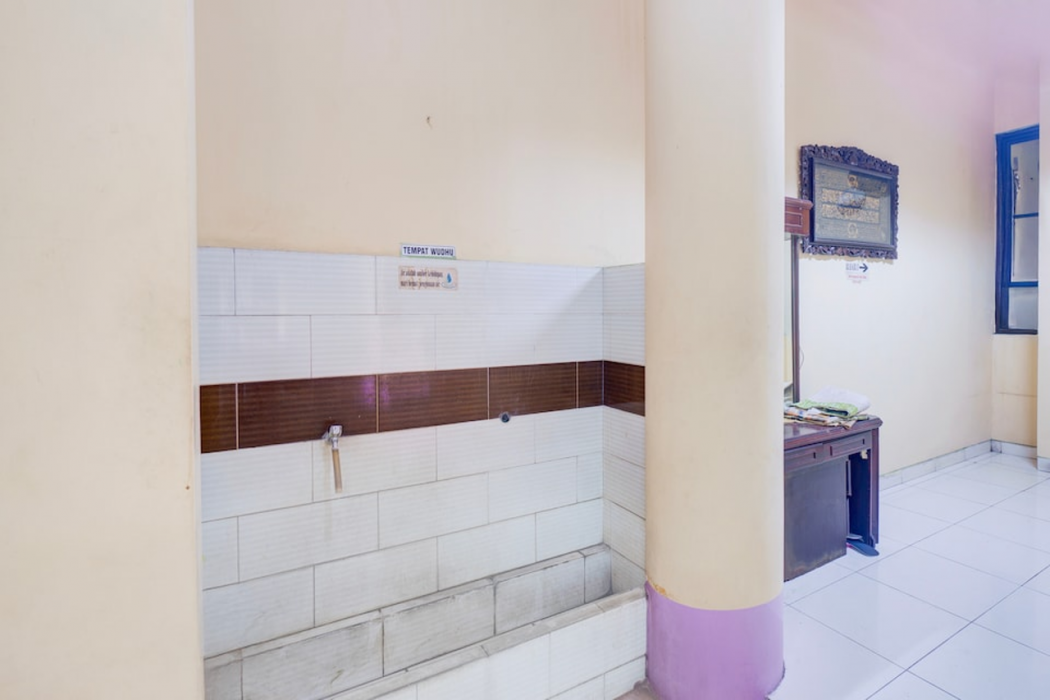 Hotel O Tebet Near Tebet Station Formerly Sabda Guest House 9/31
