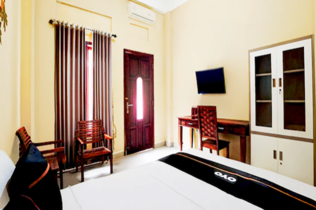 Hotel O Surabaya near Pelangi Park formerly D'best Kutisari 20/40