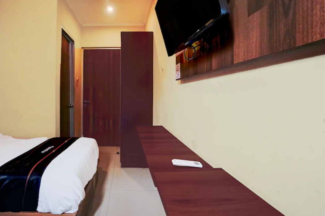 Hotel O Surabaya near Surabaya Town Square formerly Kupang Gunung Residence 19/60