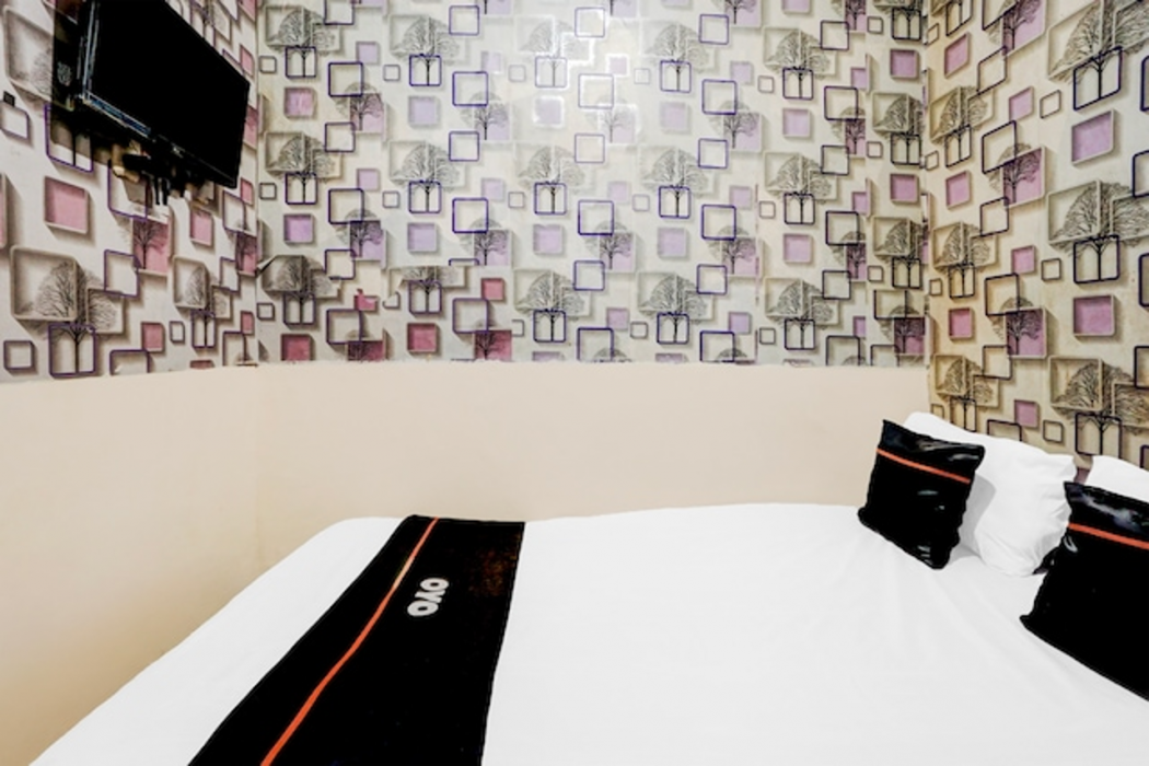 Hotel O Surabaya near Universitas Airlangga formerly Kertajaya Residence Surabaya 11/27