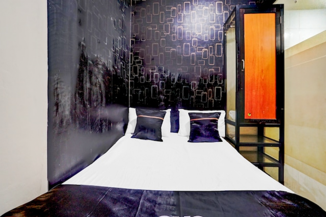 Hotel O Surabaya near Universitas Airlangga formerly Kertajaya Residence Surabaya 7/27