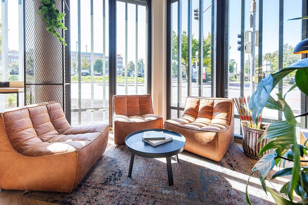 Lobby at LOGINN Hotel Waiblingen, WAIBLINGEN