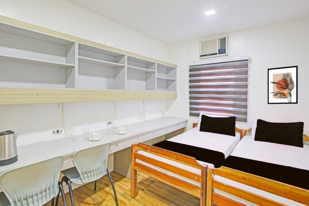 Collection O Metro Manila near University Belt formerly 1318 Residences 6/23