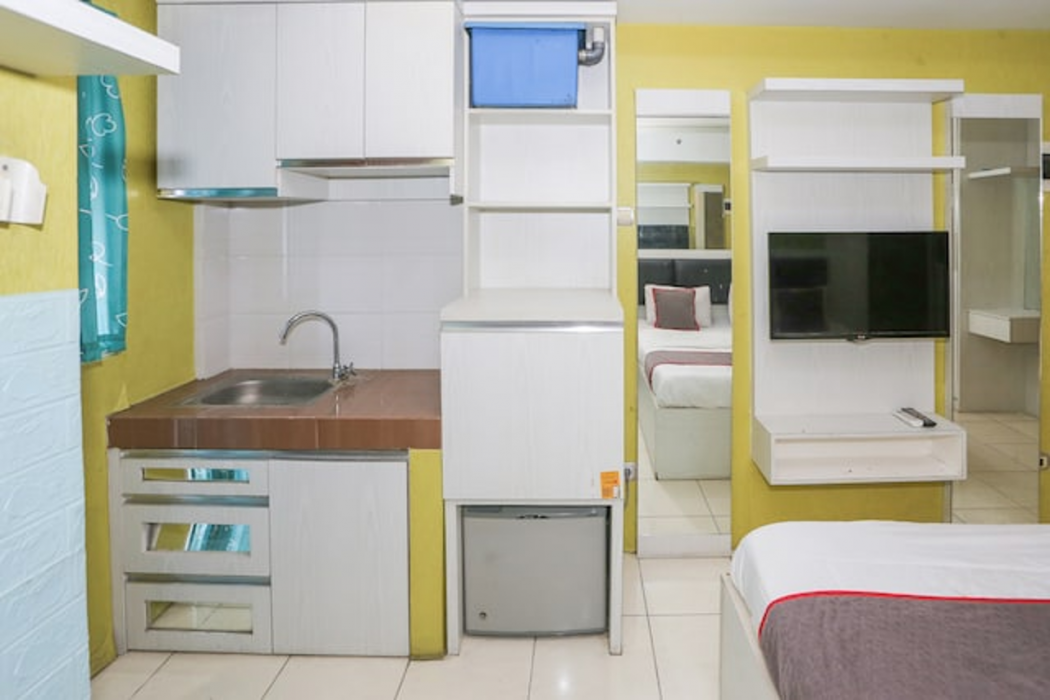 Hotel O Ciputat Near Apartment Green Lake View Ciputat 8/8