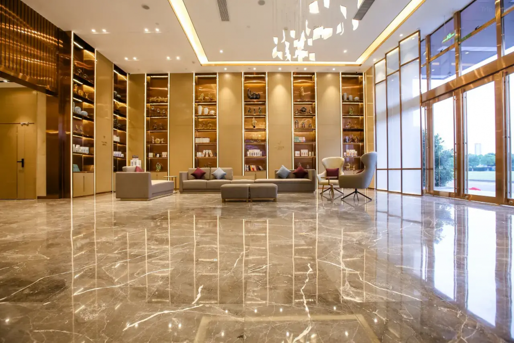 Lavande Hotel (Wuxi East Railway Station) 55/70