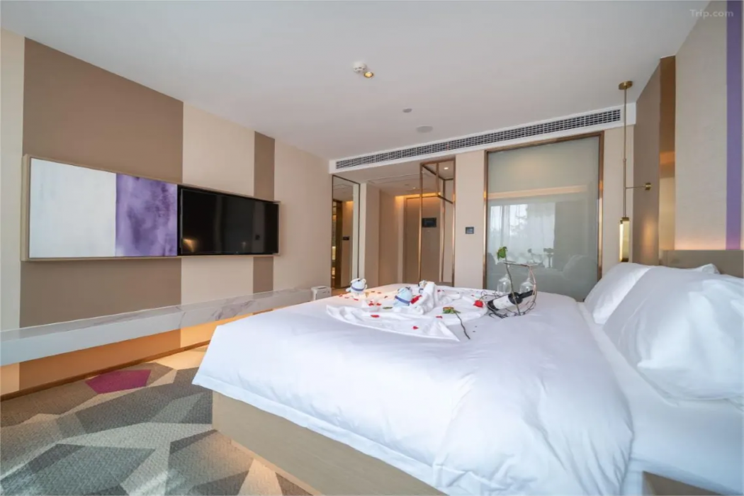 Lavande Hotel (Wuxi East Railway Station) 36/70