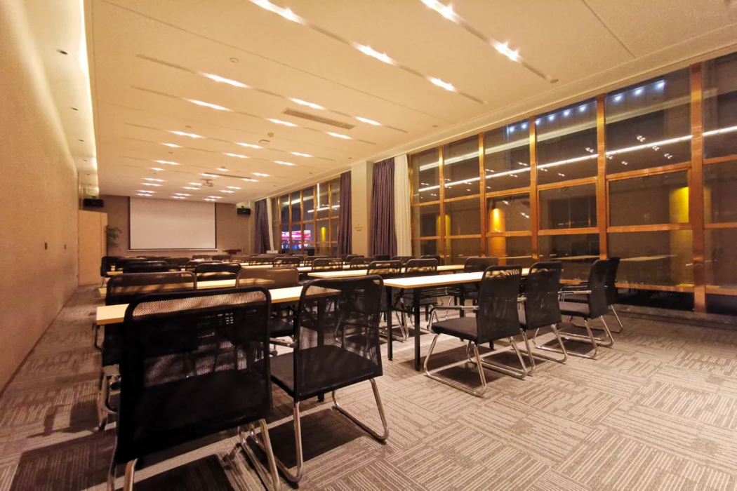 Lavande Hotel (Wuxi East Railway Station) 48/70