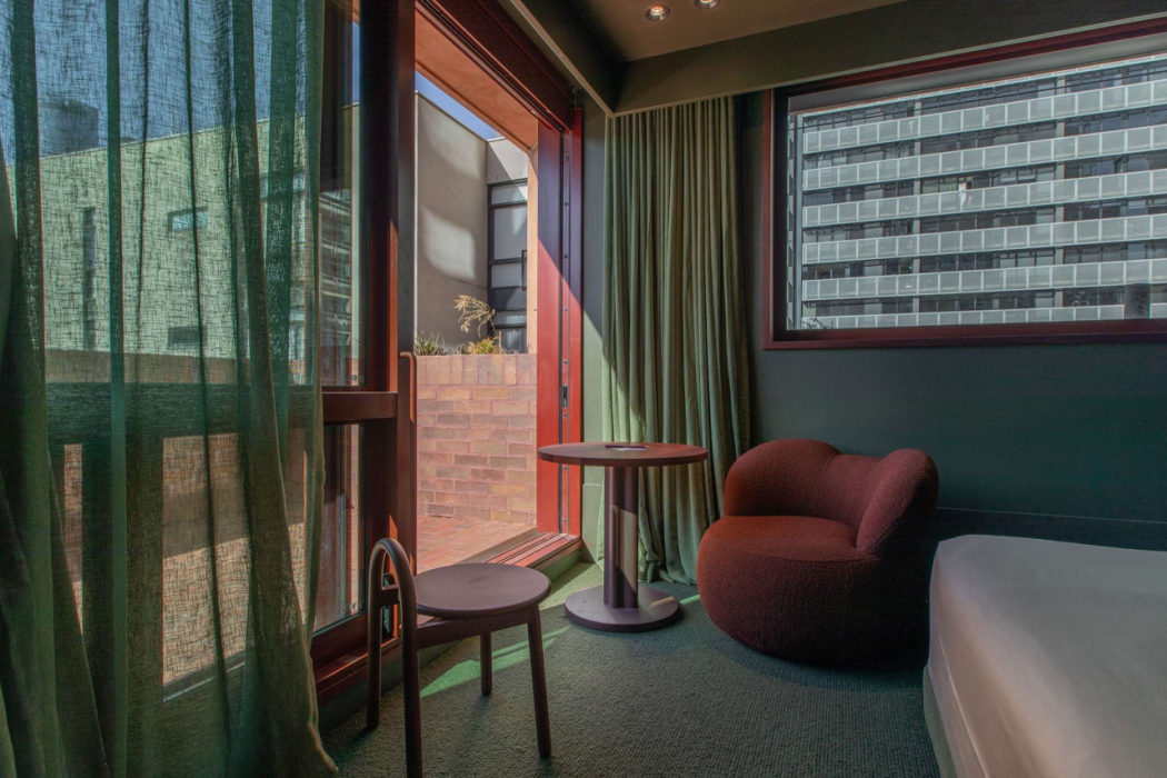 Hyde Melbourne Place 13/95